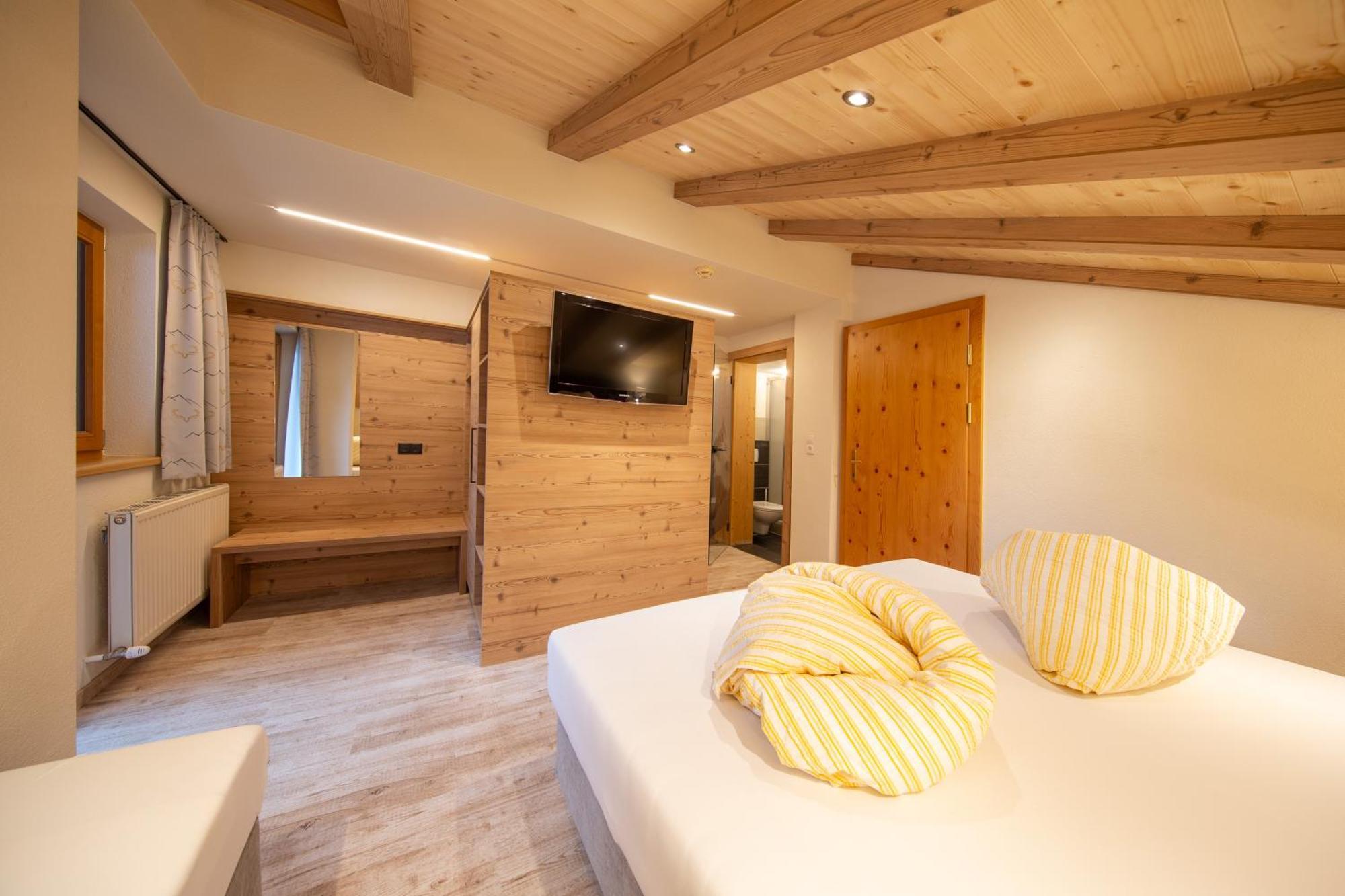 זולדן Hotel Garni Schoenblick מראה חיצוני תמונה
